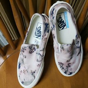 Vans Pink Sneakers Slip-On Floral, Excellent Condition, Like New